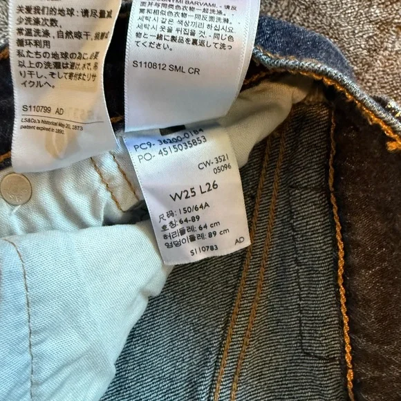 Levi’s 501 Dark Wash Blue Button-Fly Jeans - Picture 7 of 11